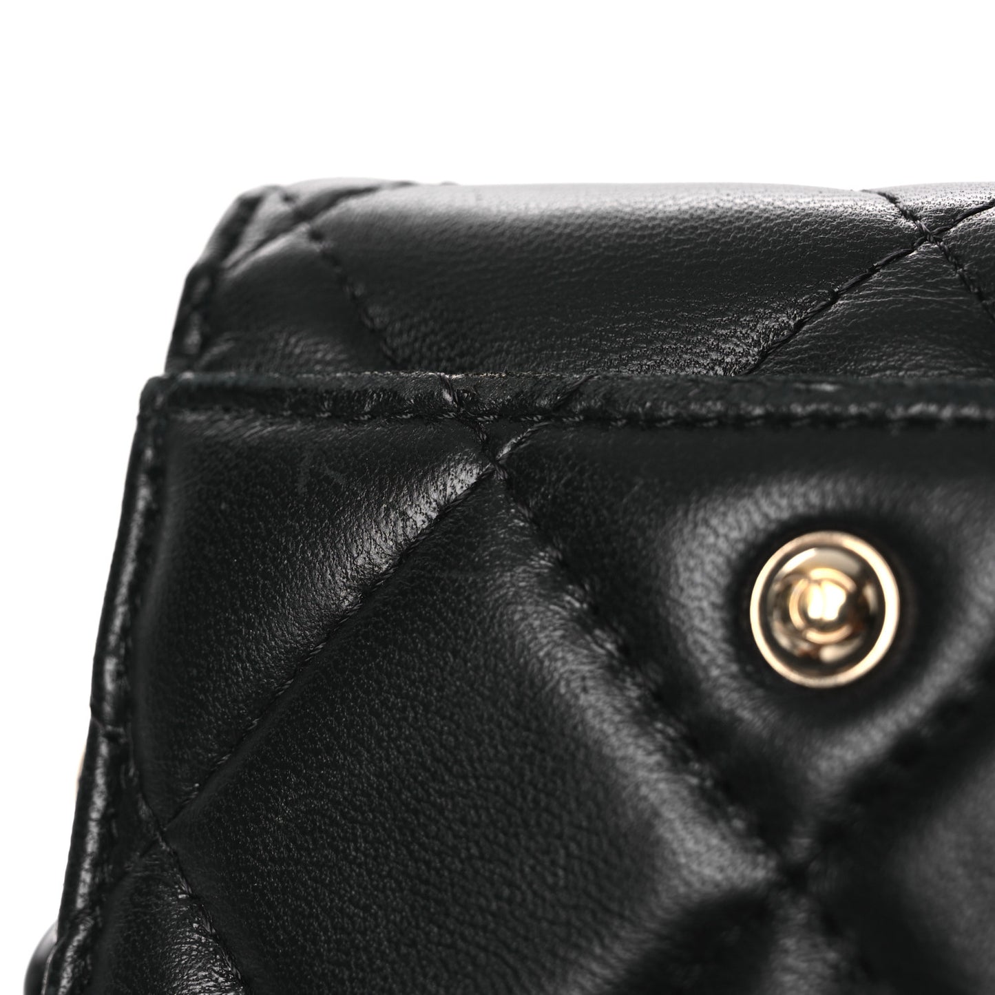 Lambskin Quilted Lacquered Chain Phone Holder With Chain Black