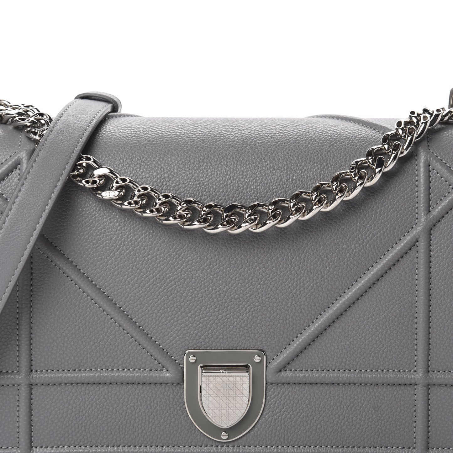 Grained Calfskin Medium Diorama Flap Bag Gris