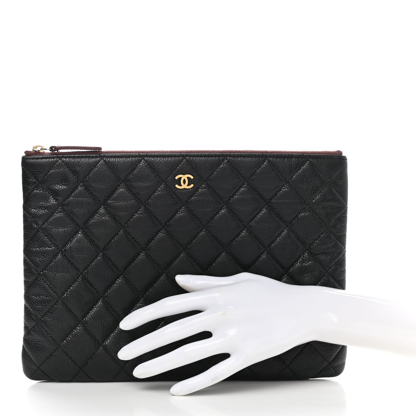 Caviar Quilted Medium Cosmetic Case Black