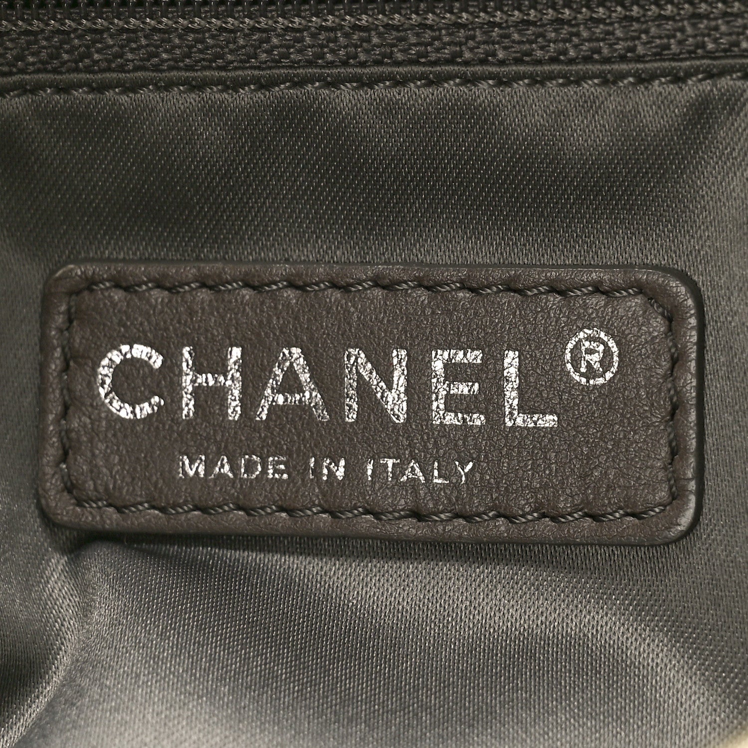 Chanel Metallic Crackled Calfskin Perforated Large Drill Flap Gold 6 of 10