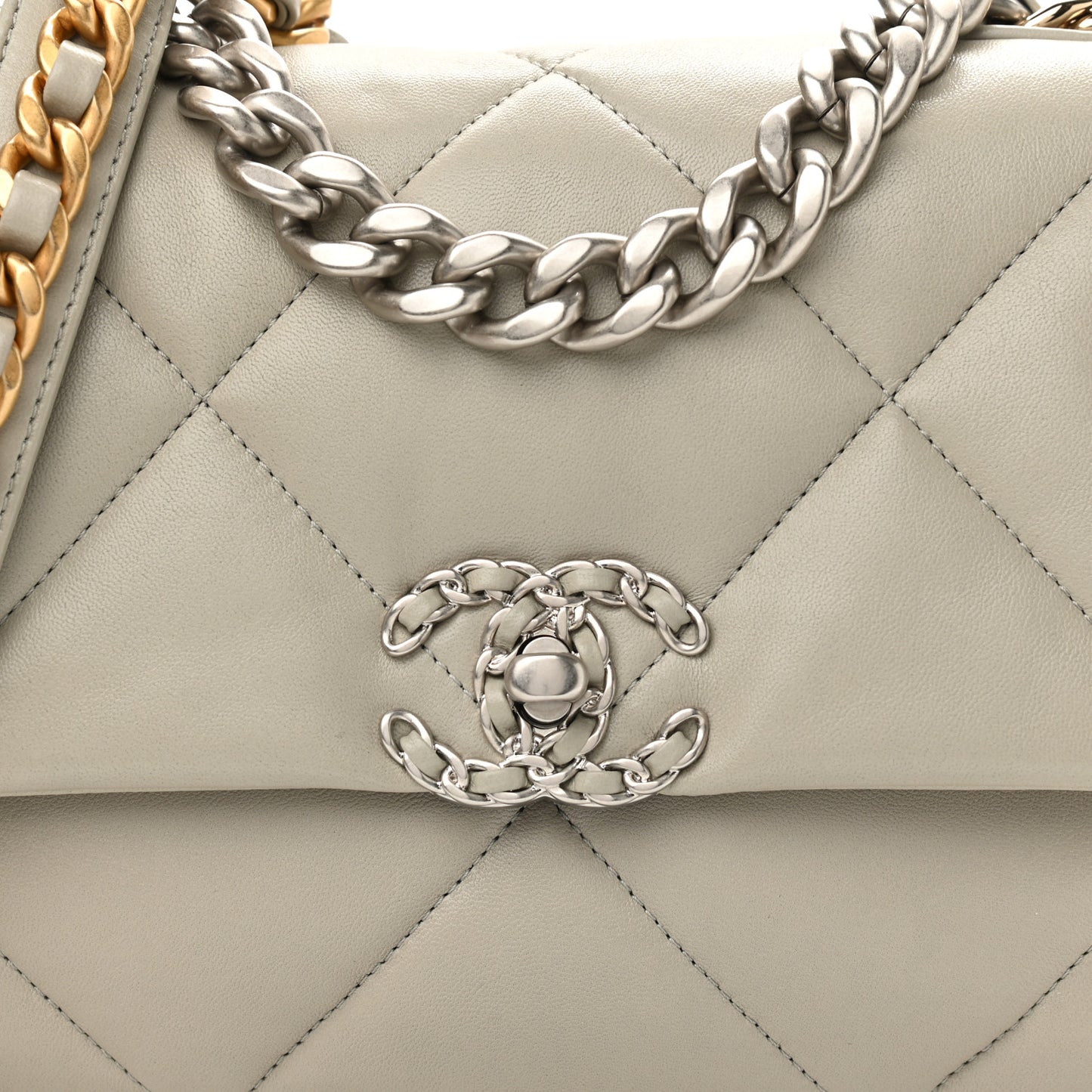 Lambskin Quilted Medium Chanel 19 Flap Light Grey