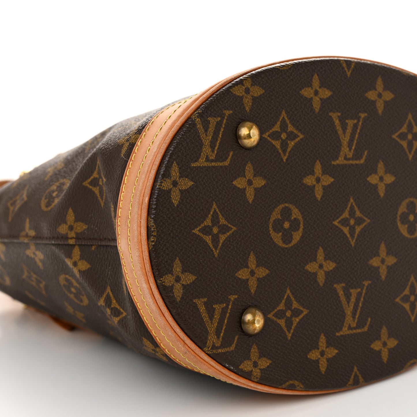 Monogram Petit Bucket 23