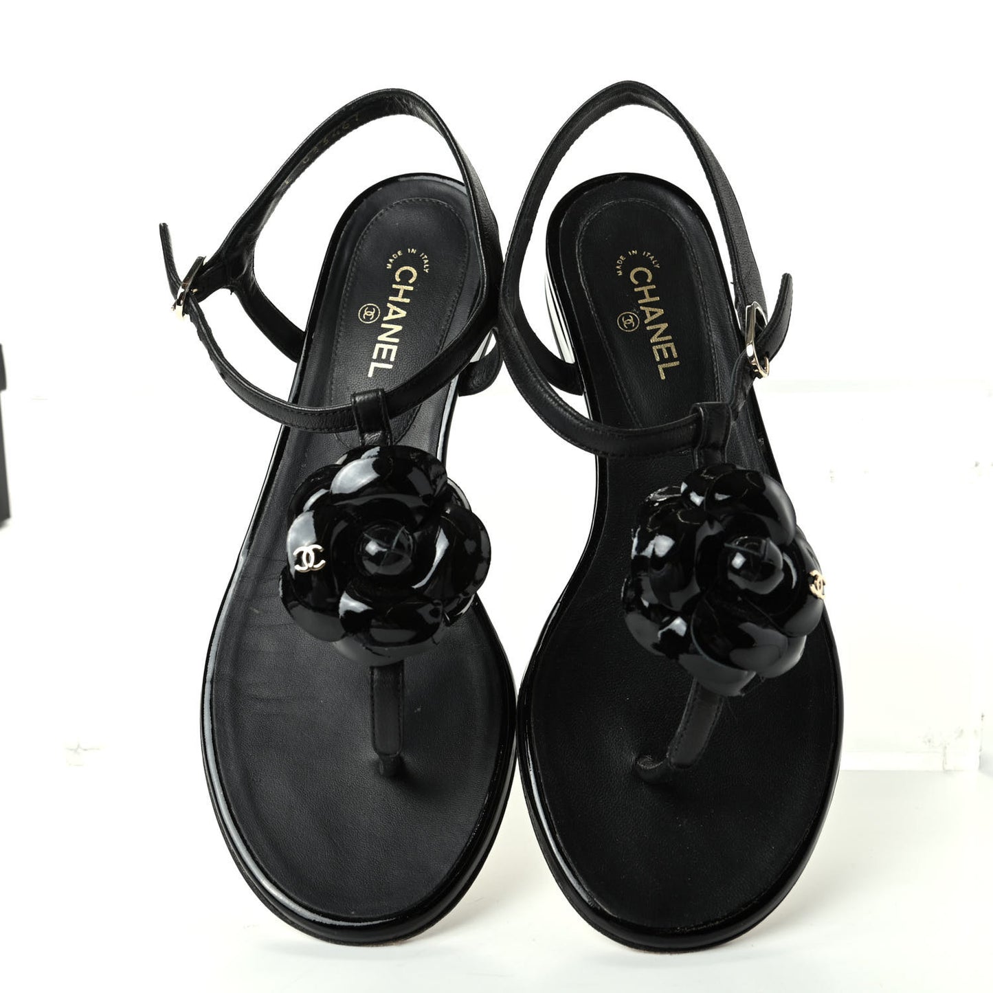 Patent Camellia Thong Sandals 37 Black