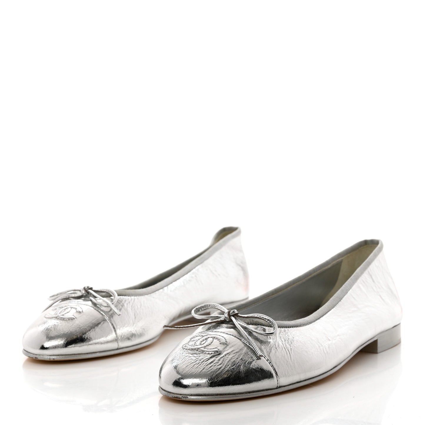 Metallic Aged Calfskin Cap Toe CC Ballerina Flats 40.5 Silver