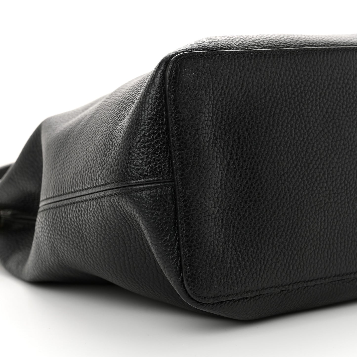 Pebbled Calfskin Large Soho Hobo Black