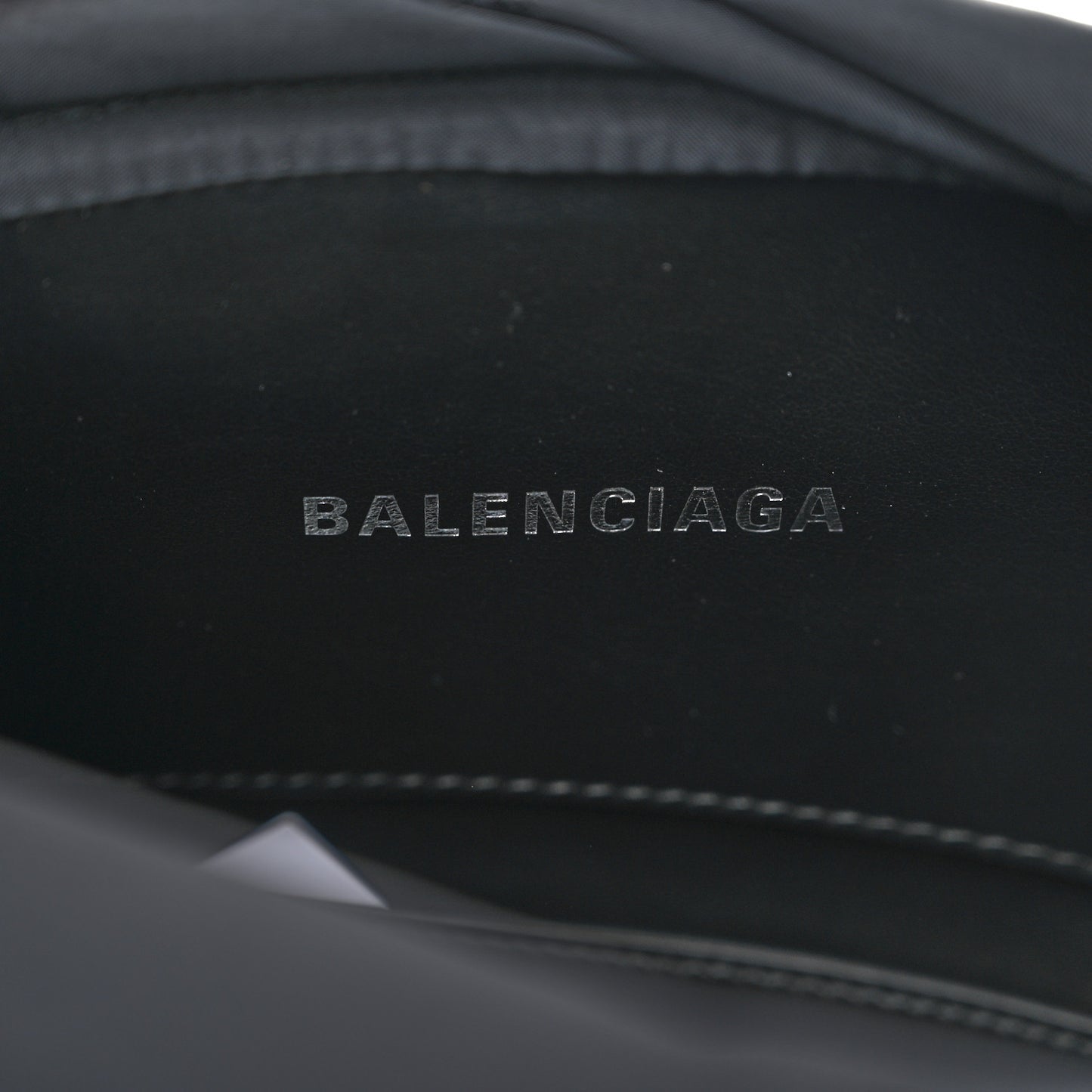 Raffia Woven Medium Basket Tote Black