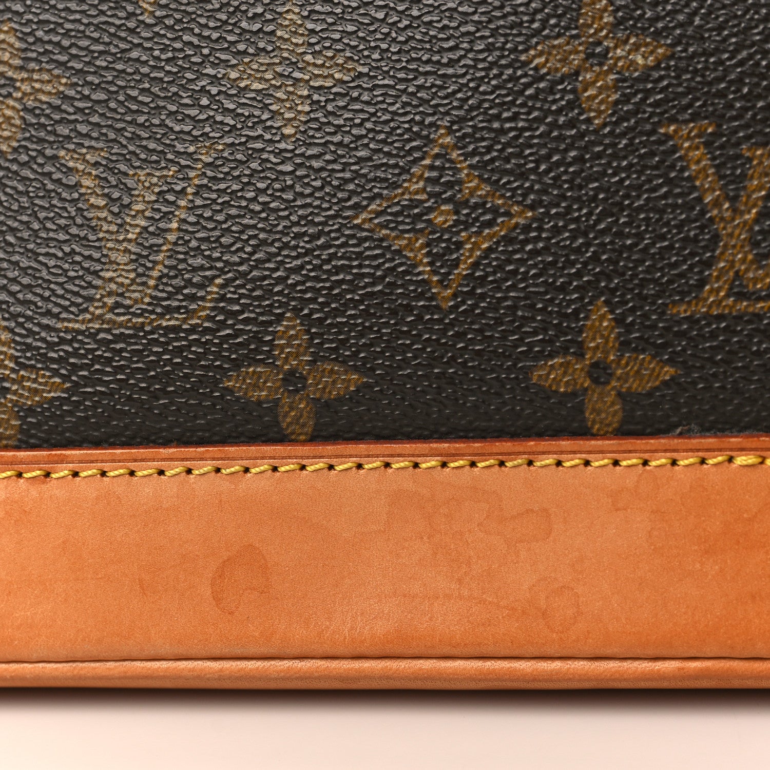 Louis Vuitton Monogram Alma PM 9 of 11