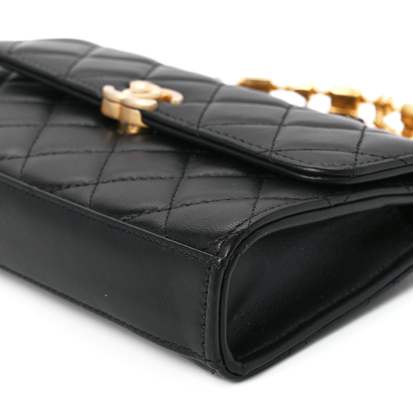 Lambskin Enamel Quilted Top Handle Flap Phone Holder With Chain Black