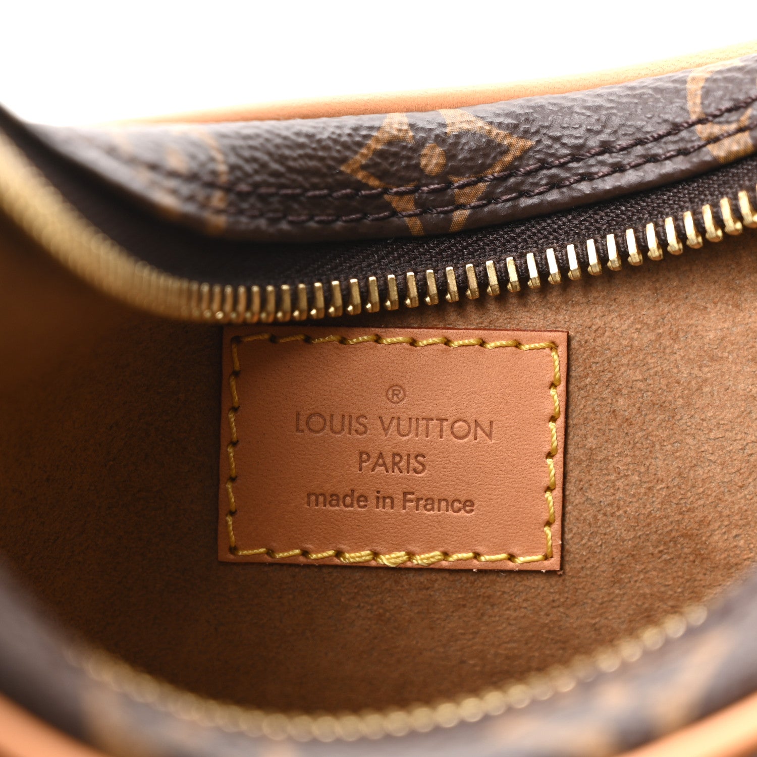Louis Vuitton Monogram Loop 6 of 9