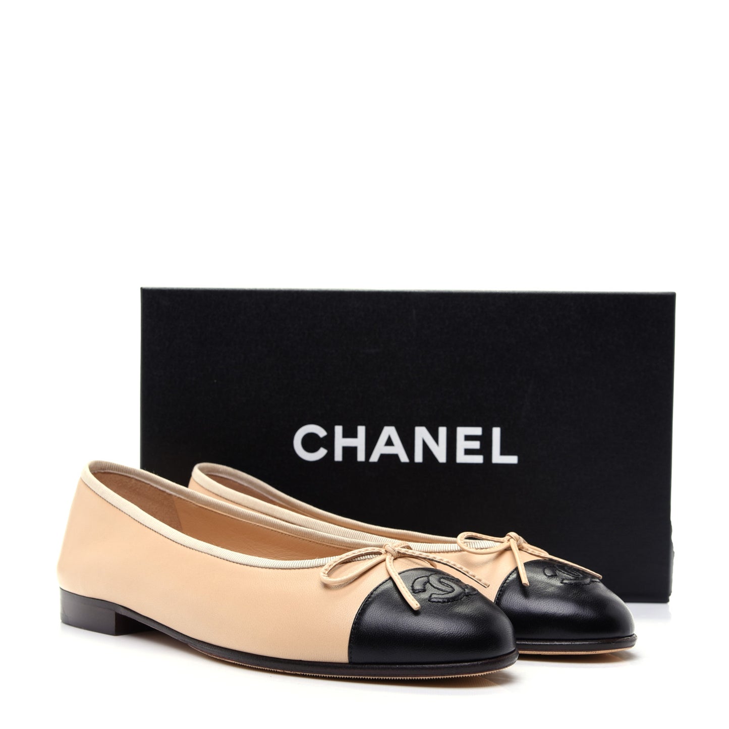 Lambskin CC Cap Toe Ballerina Flats 38 Beige Black