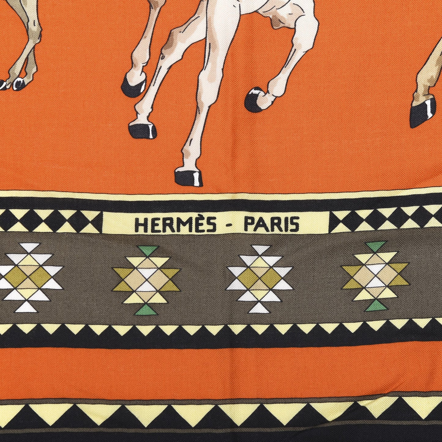 Cashmere Silk Les Chevaux Qataris Shawl 140 Rouille Black Kaki