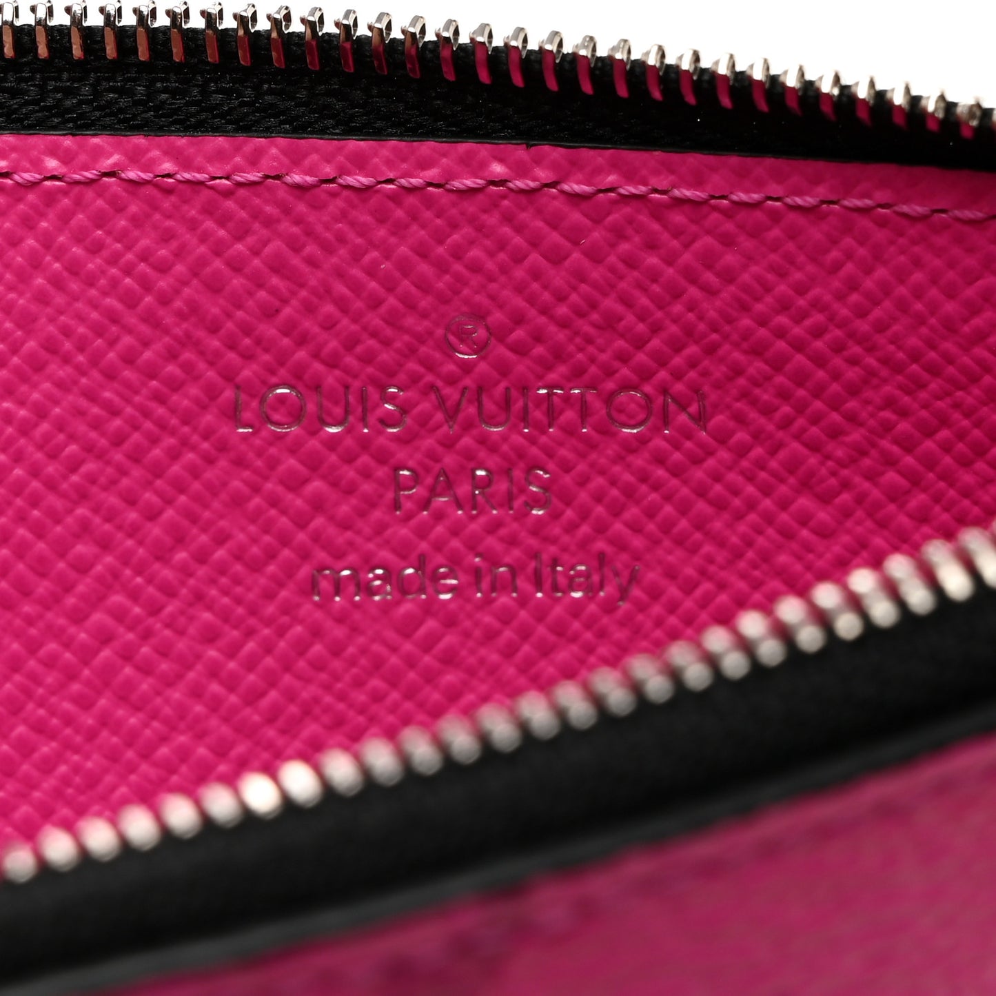 Taigarama Coin Card Holder Fuchsia