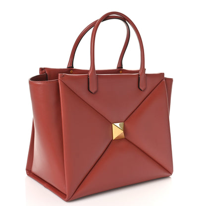 Valentino Garavani Nappa Large One Stud Handbag Gingerbread 3 of 8
