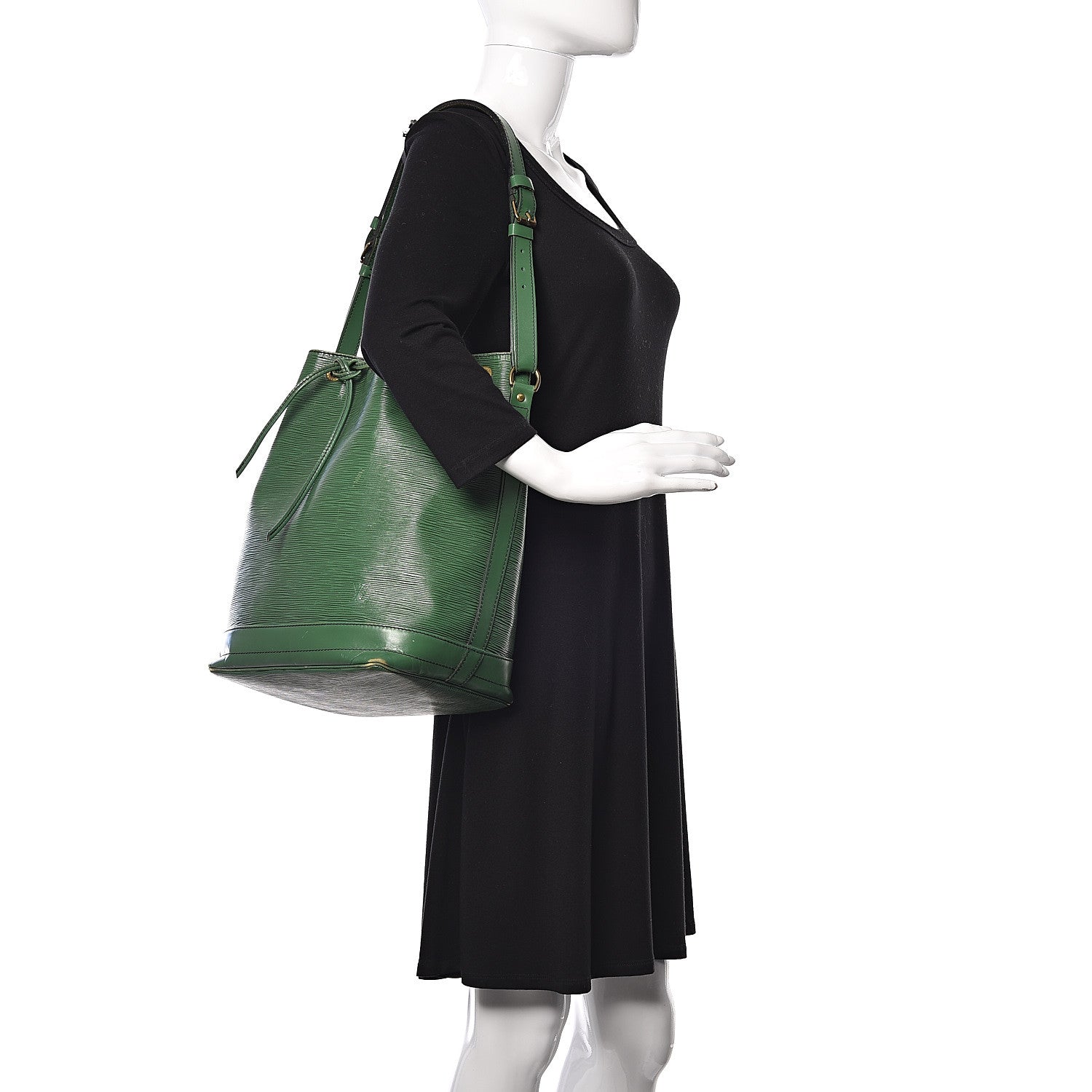 Louis Vuitton Epi Noe Borneo 2 of 31