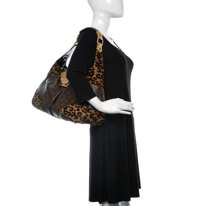 Louis Vuitton Monogram Leopard Polly 2 of 17