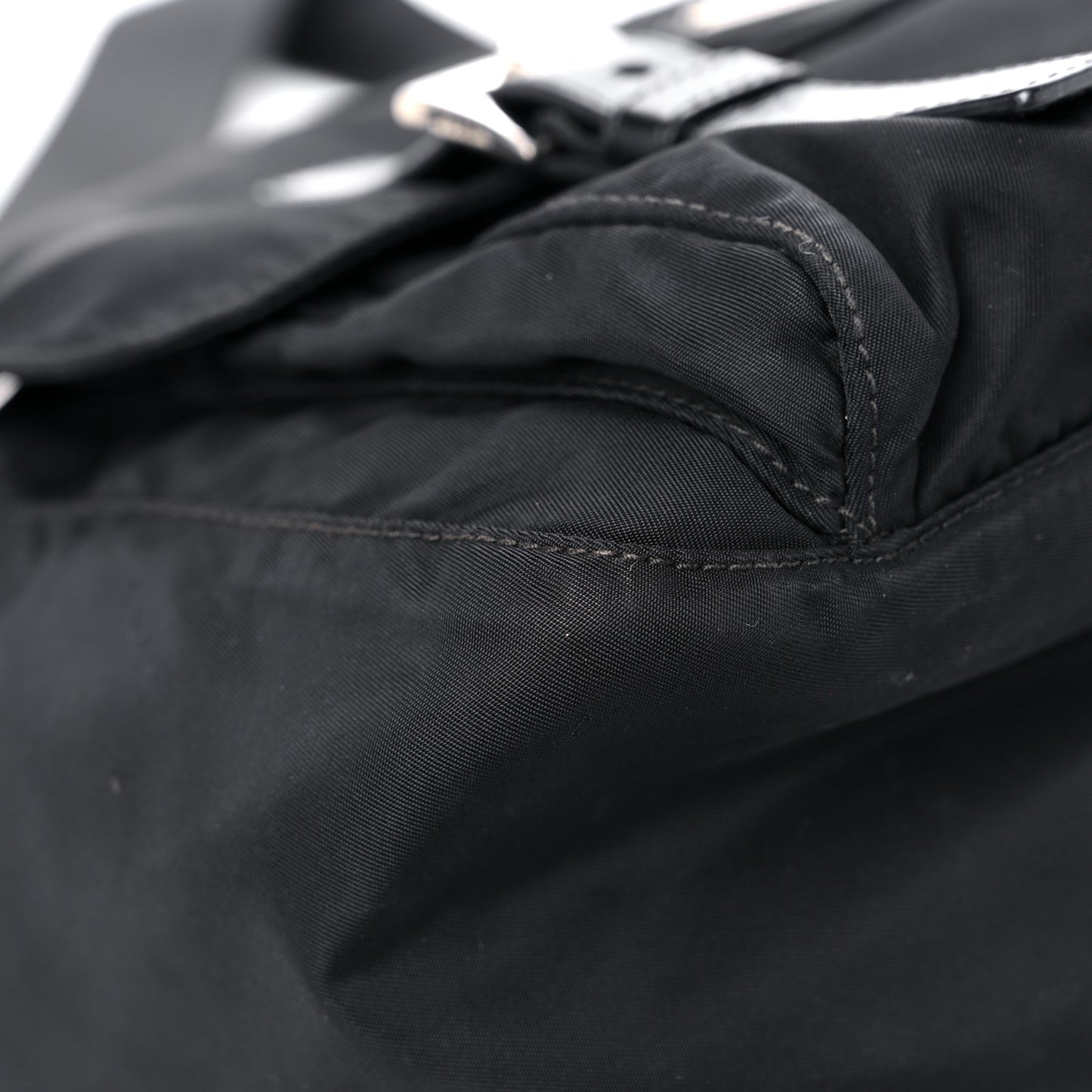Tessuto Nylon Saffiano Messenger Bag Black