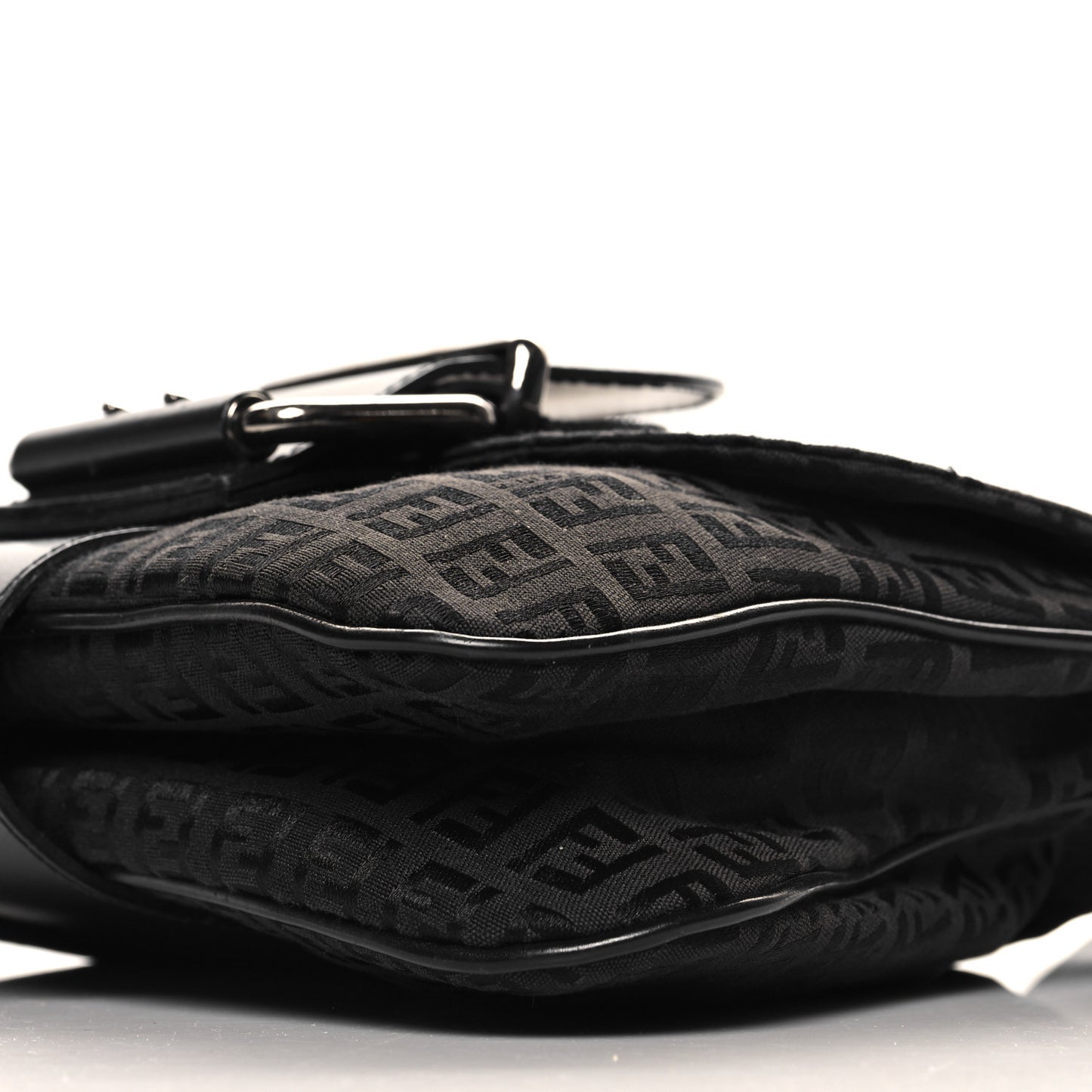 Zucchino Buckle Shoulder Bag Black