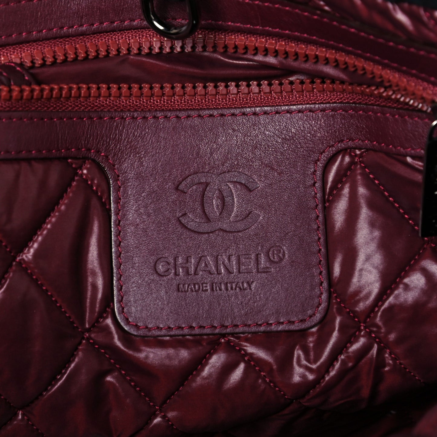 Nylon Quilted Medium Coco Cocoon Reversible Tote Black