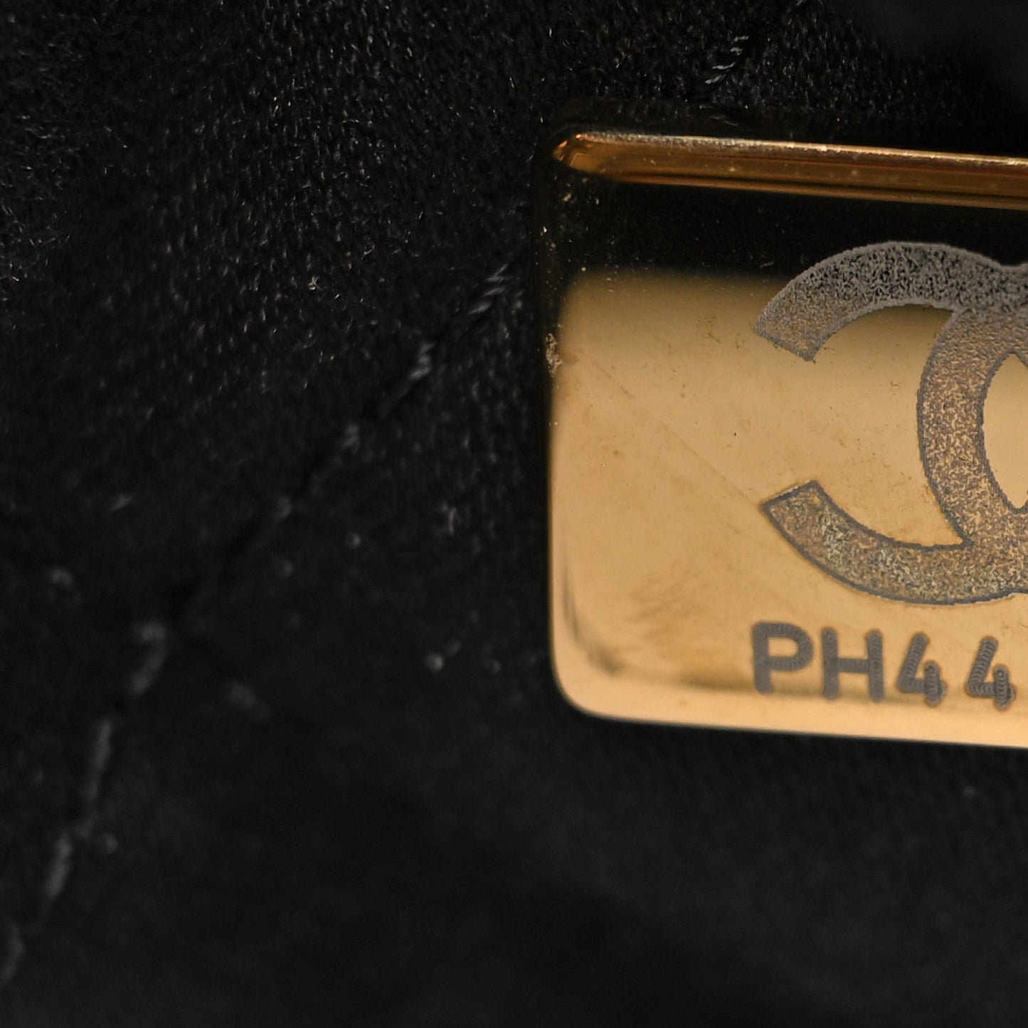 Velvet Sequin Quilted Chanel 22 Black