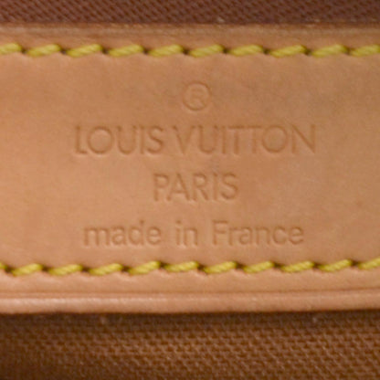 Louis Vuitton Monogram Cabas Mezzo 6 of 7