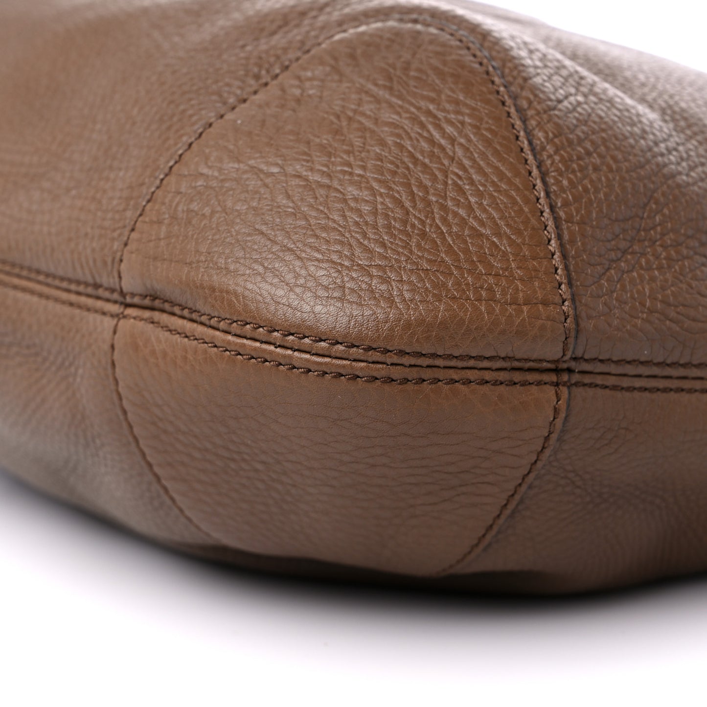 Cellarius Calfskin Medium Soho Chain Hobo Acero