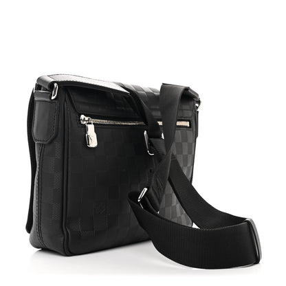 Louis Vuitton Damier Infini District PM Onyx 3 of 9