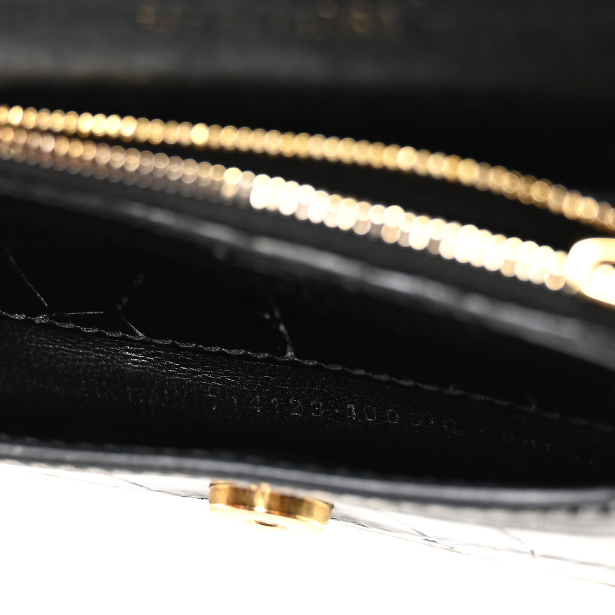 Shiny Calfskin Crocodile Embossed XS Hourglass Wallet On Chain Black