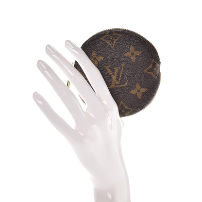 Louis Vuitton Monogram Round Coin Purse 2 of 7