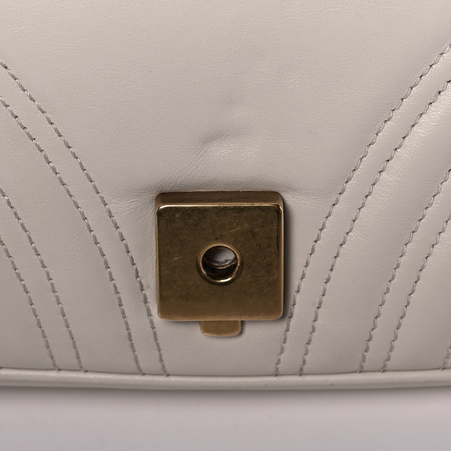 Calfskin Matelasse Small GG Marmont Shoulder Bag White