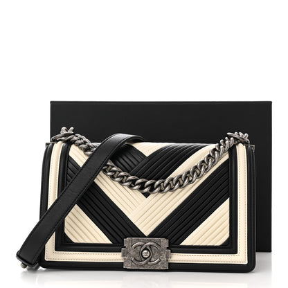 Chanel Calfskin Pleated Medium Boy In Rome Flap Black White 11 of 11