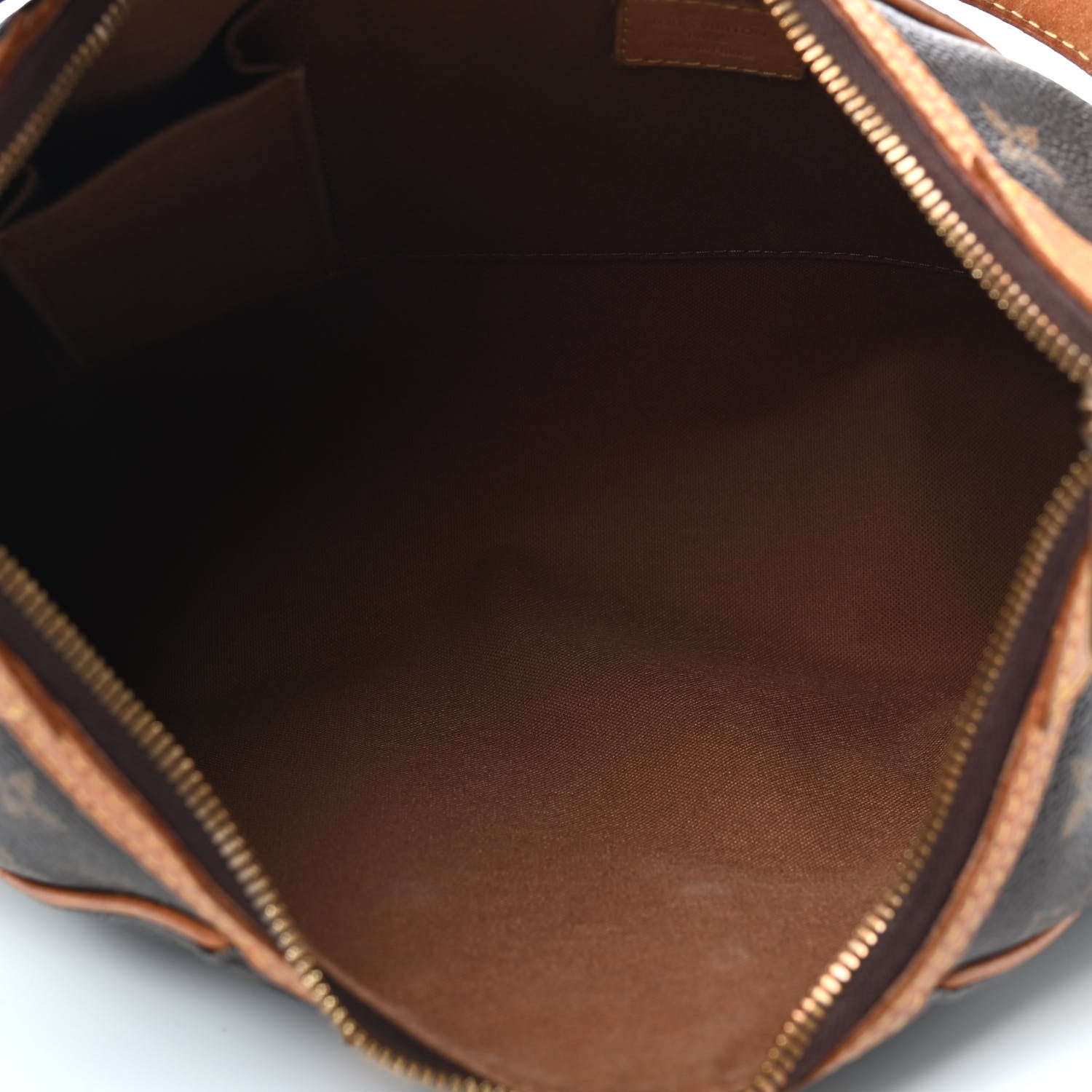Louis Vuitton Monogram Thames GM 5 of 11