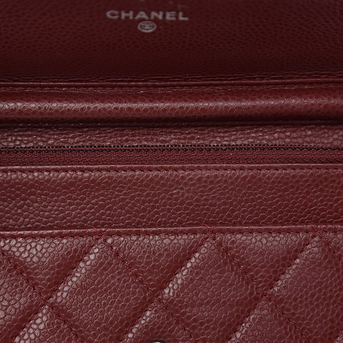 Caviar Quilted Wallet On Chain WOC Dark Red