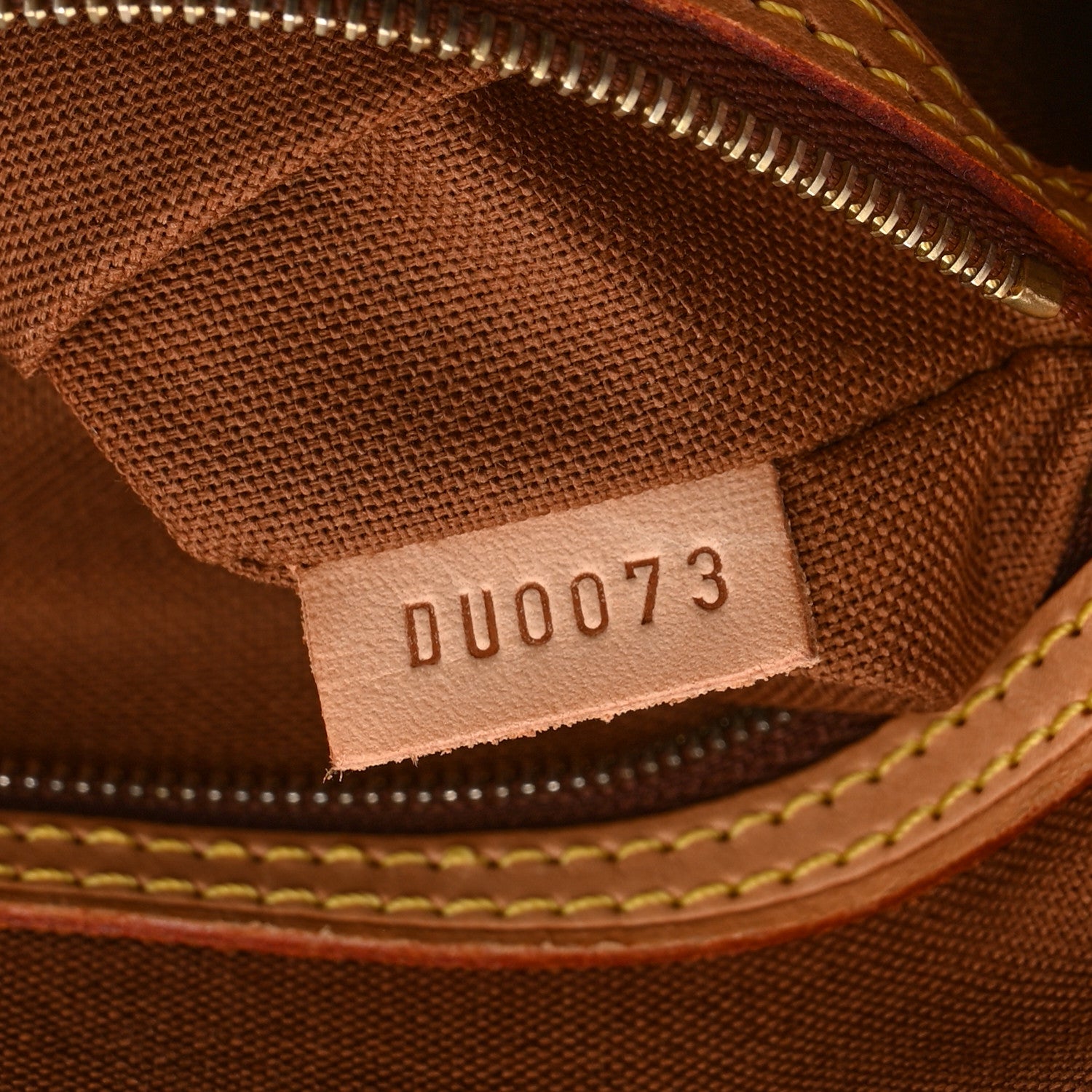 Louis Vuitton Monogram Mini Looping 1867279 – FASHIONPHILE