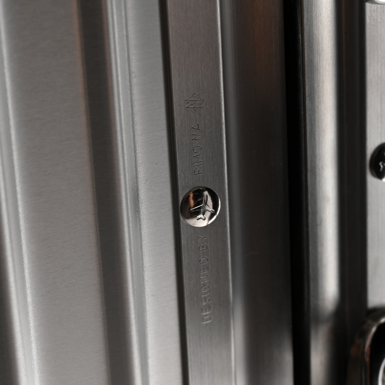 Rimowa Aluminum Classic Check-In M Silver 9 of 10