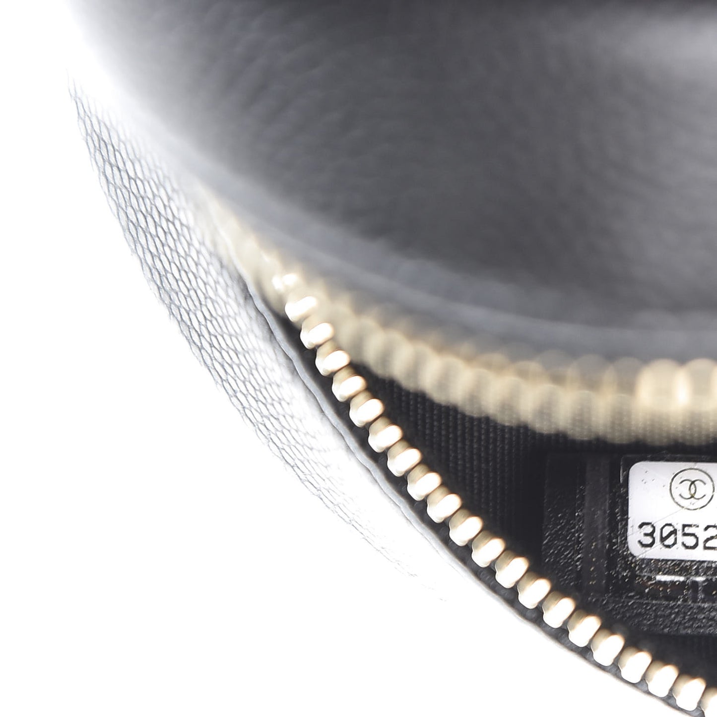 Caviar Quilted French New Wave Round Clutch With Chain Black