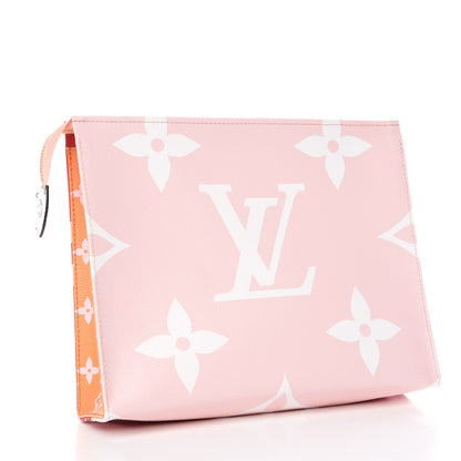 Louis Vuitton Monogram Giant Toiletry Pouch 26 Rouge 3 of 8