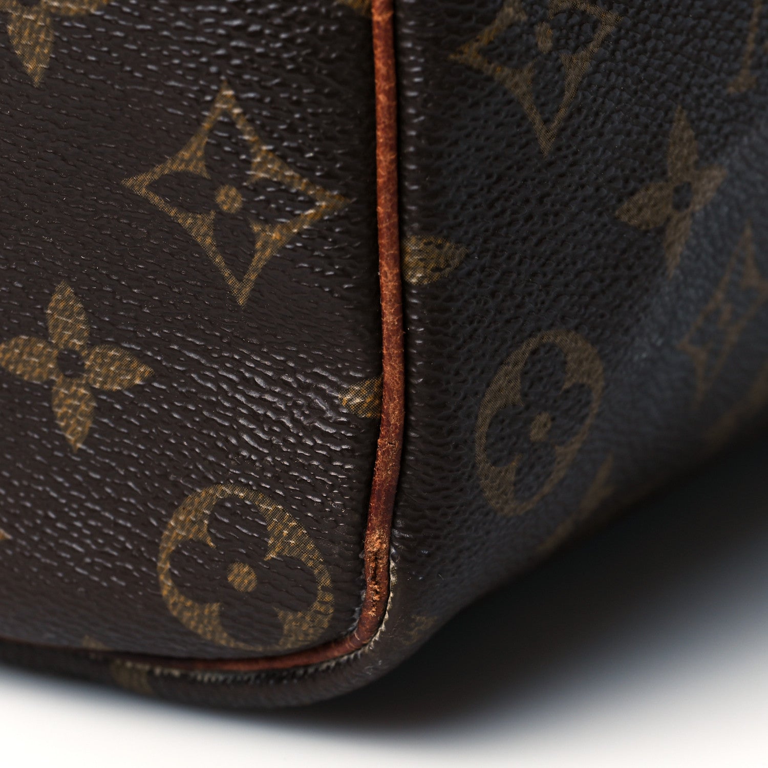 Louis Vuitton Monogram Speedy 35 23 of 26