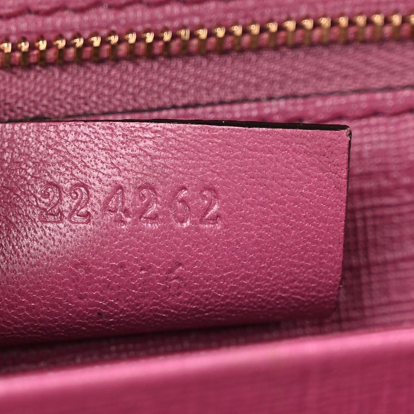 GG Supreme Monogram GG Pierce Chain Clutch Wallet Pink