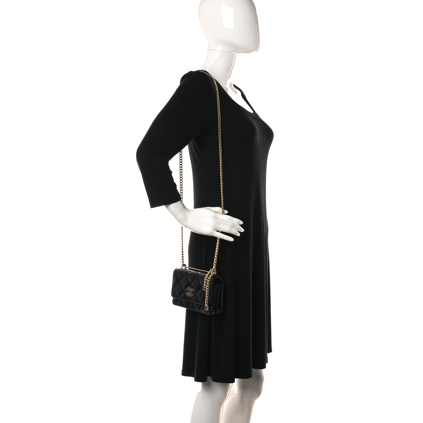 Lambskin Enamel Quilted Pending CC Clutch With Chain Black