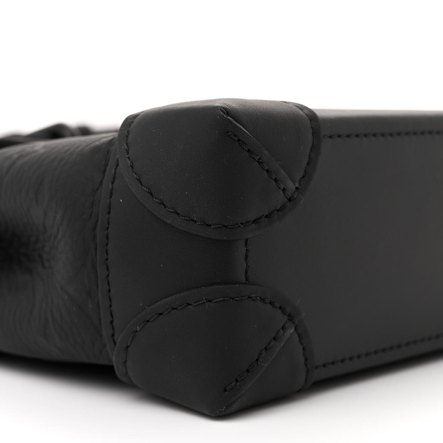 Taurillon Monogram Steamer PM NM Black