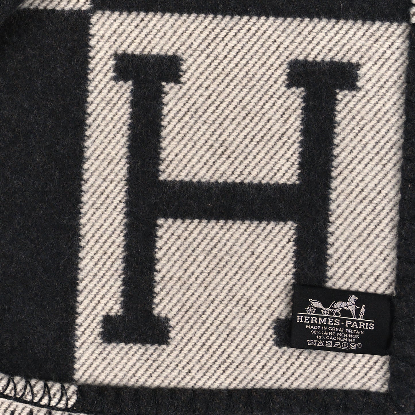 Wool Cashmere Signature Avalon Blanket Ecru Gris Fonce