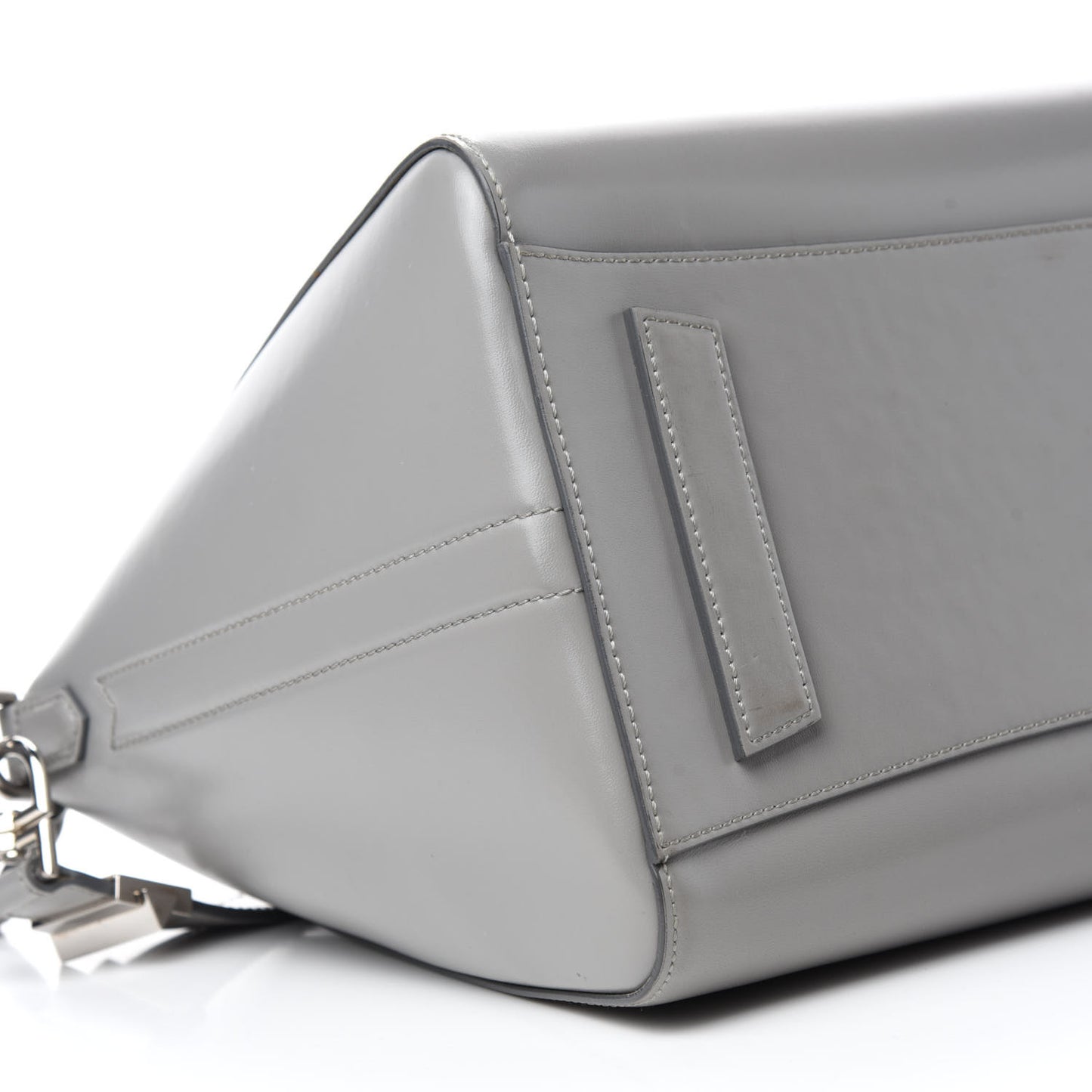 Shiny Lord Calfskin Medium Antigona Pearl Grey