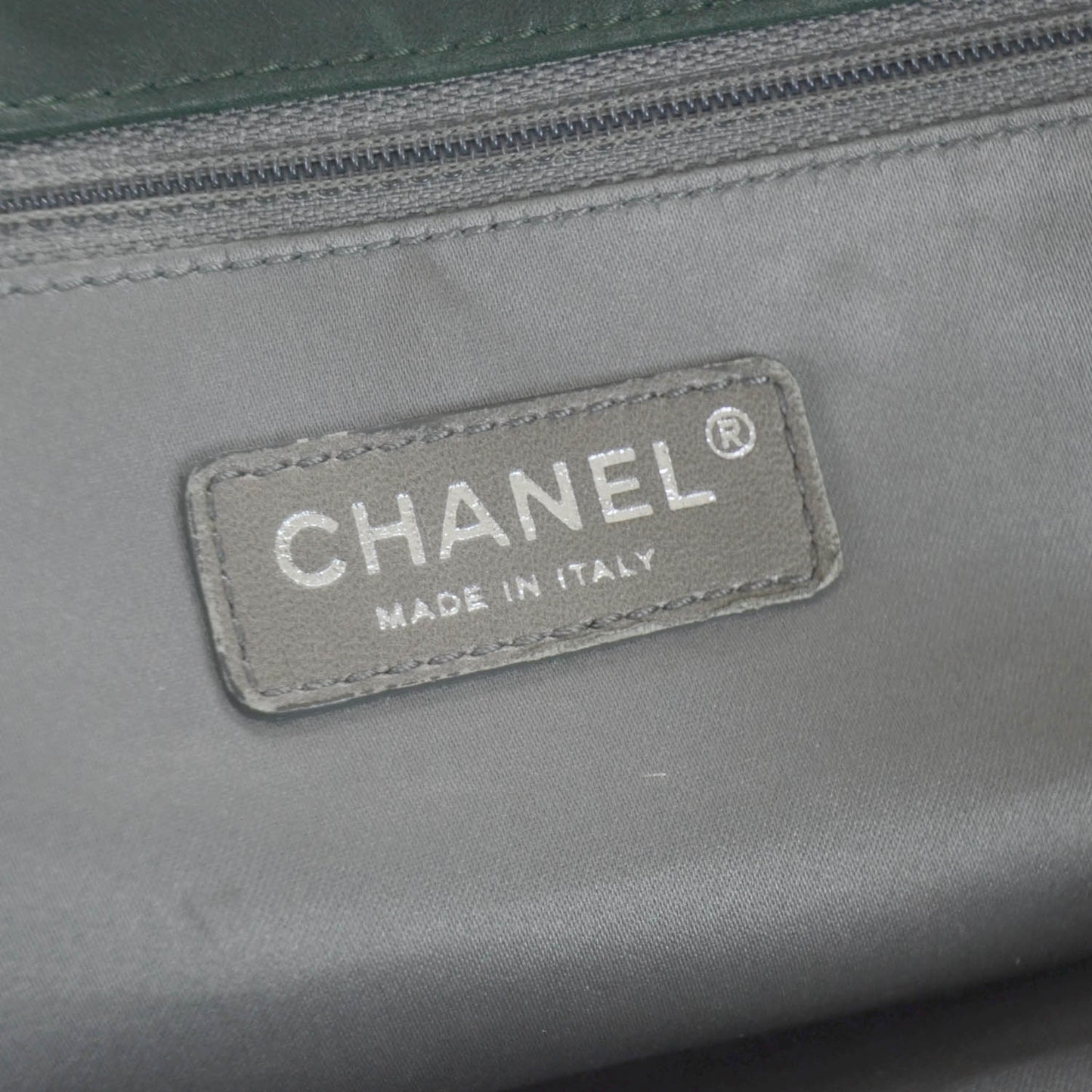 Lambskin Large Bubble Quilt Tote Green