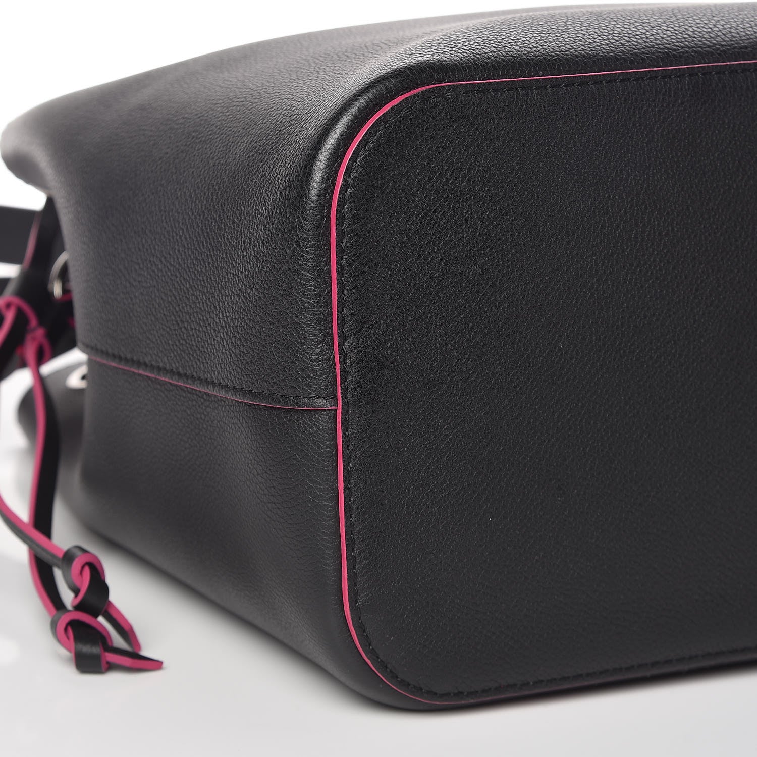 Louis Vuitton Calfskin Lockme Bucket Black 9 of 10