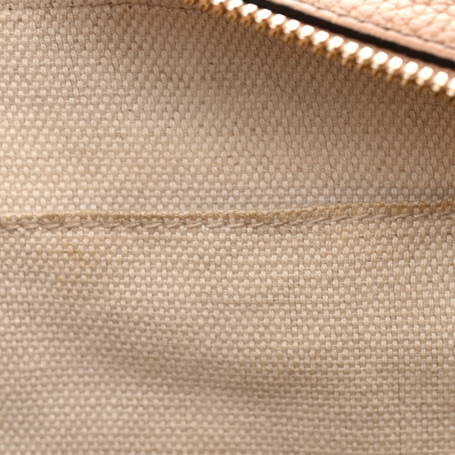 Gucci Pebbled Calfskin Small Soho Disco Bag Camelia 11 of 14