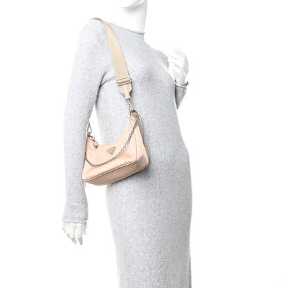 Prada Tessuto Saffiano Re-Edition 2005 Shoulder Bag Cammeo 2 of 9