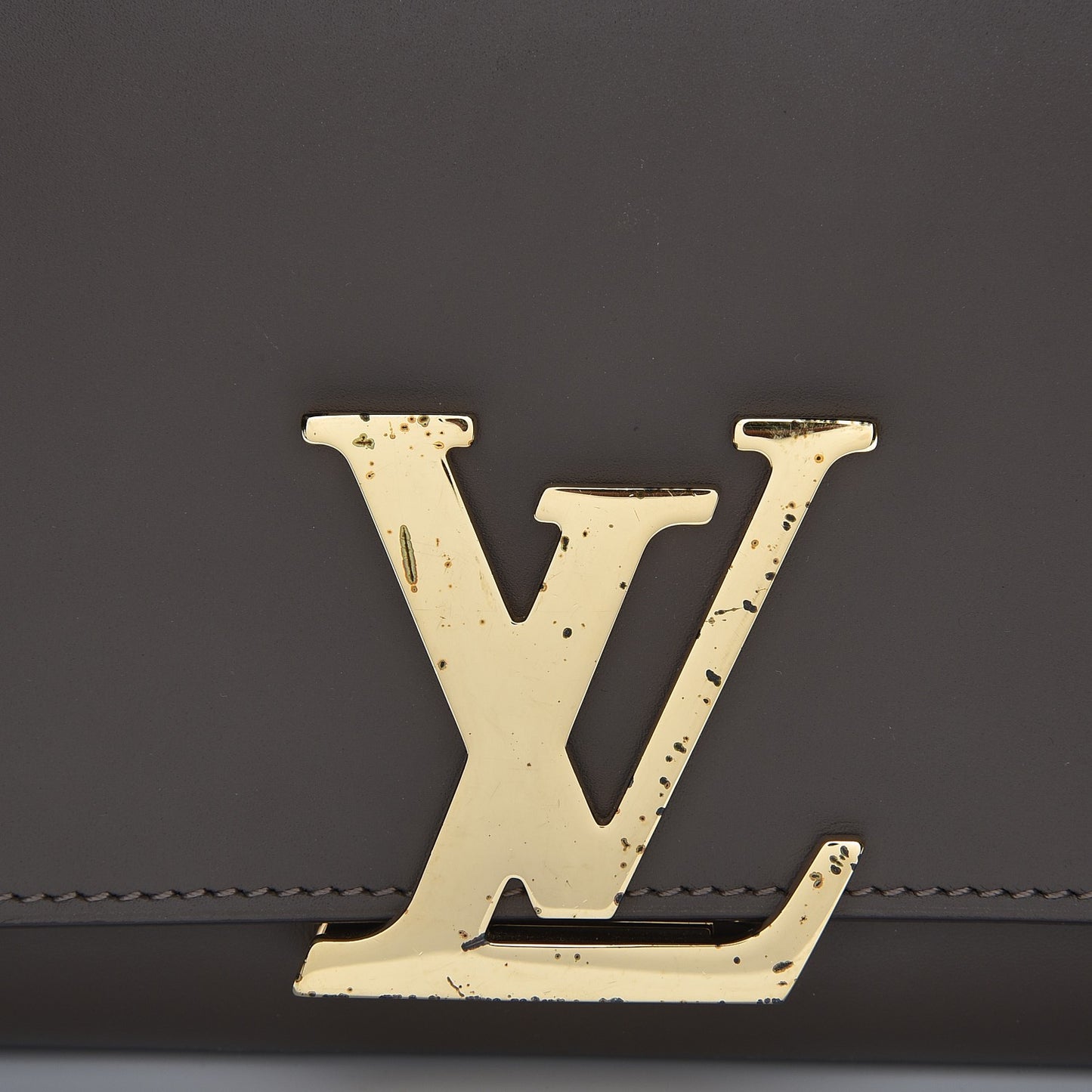 Calfskin Chain Louise GM Granit