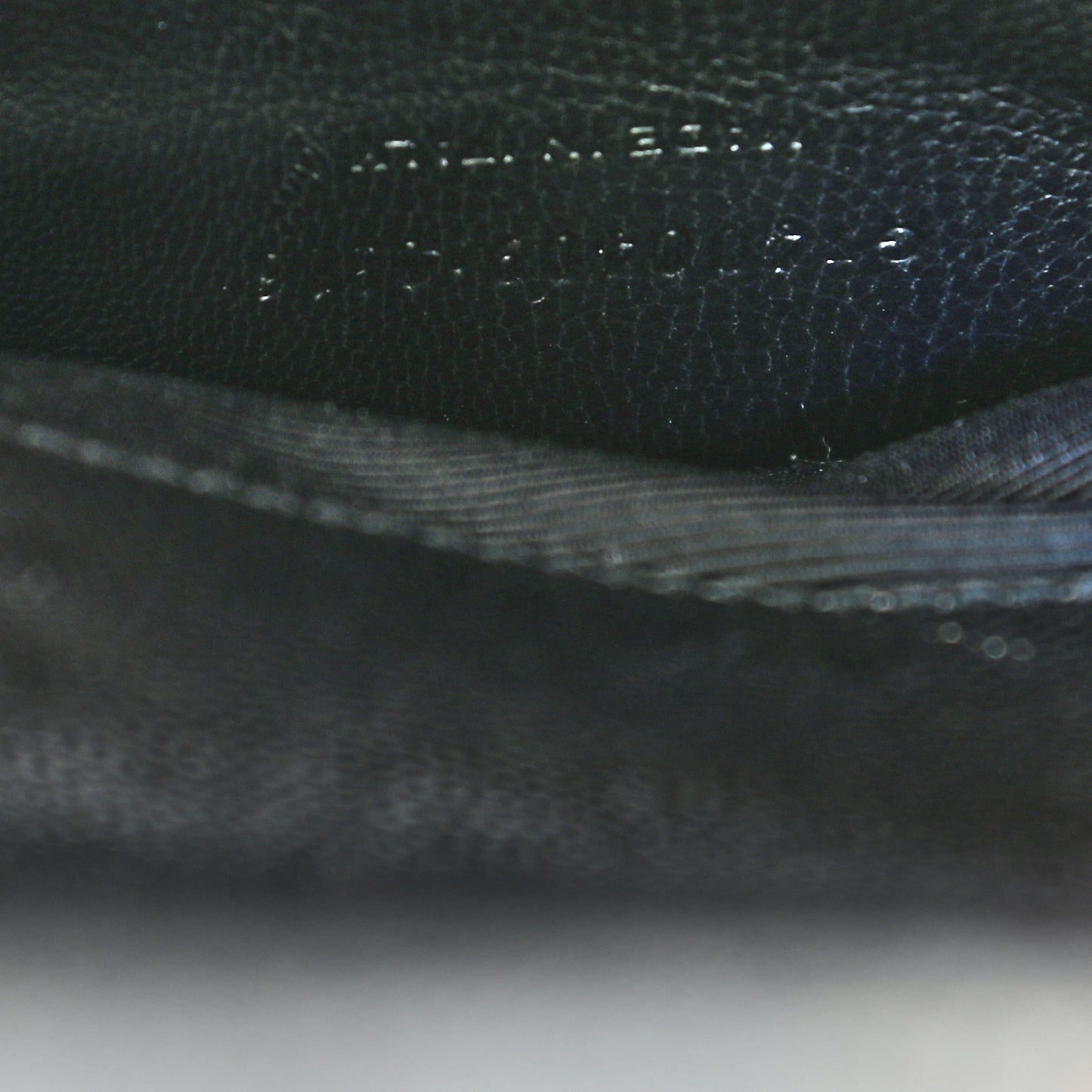 Grain De Poudre Classic Monogram Kate Clutch Black
