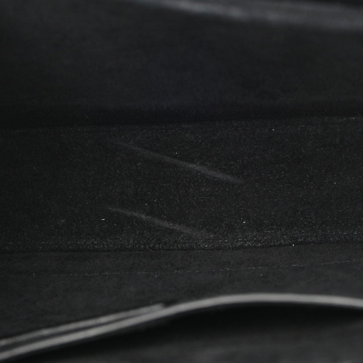 Smooth Calfskin Suede Medium Bellechasse Black