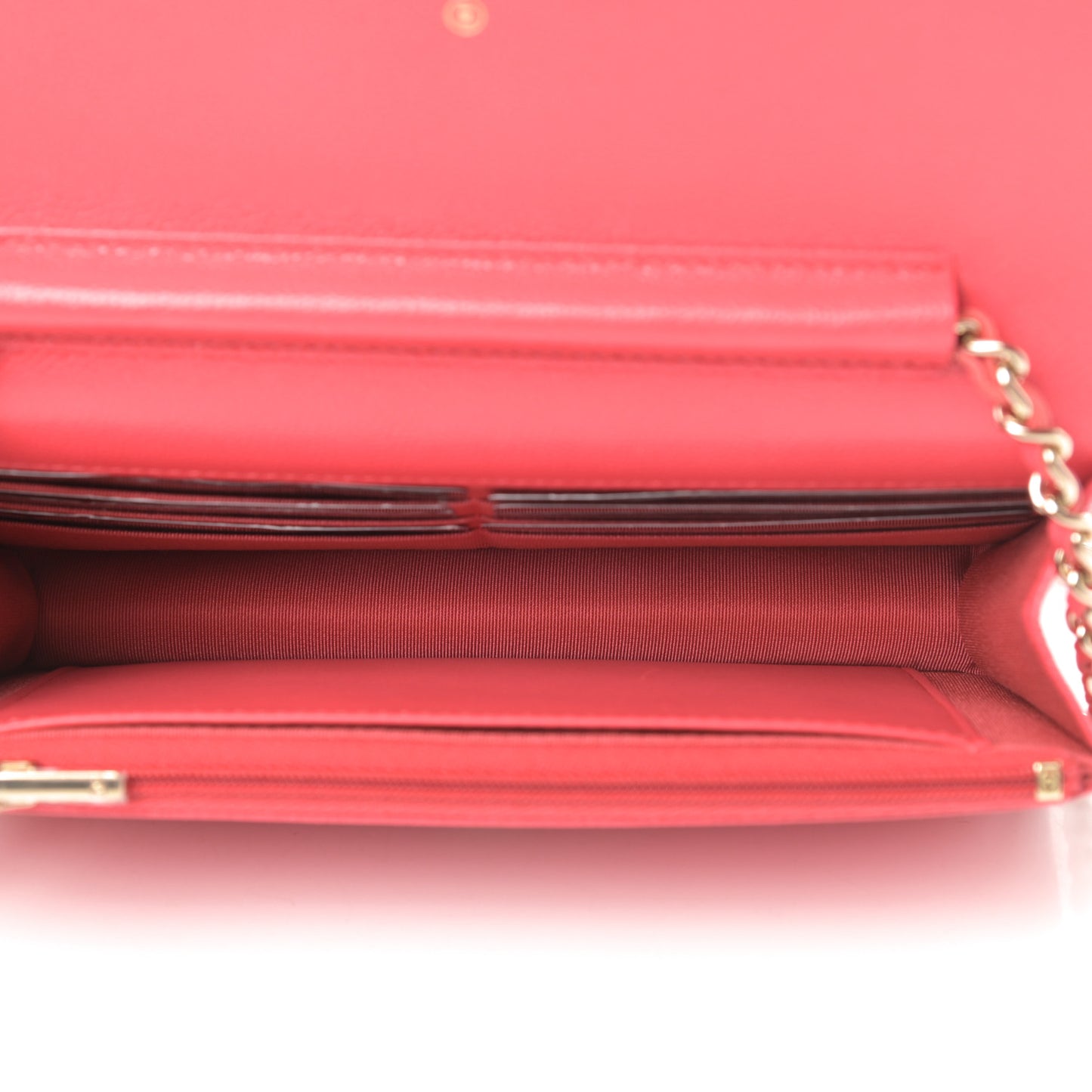 Caviar Quilted Wallet On Chain WOC Coral